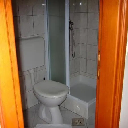 Nada - 10, 11 Διαμέρισμα *