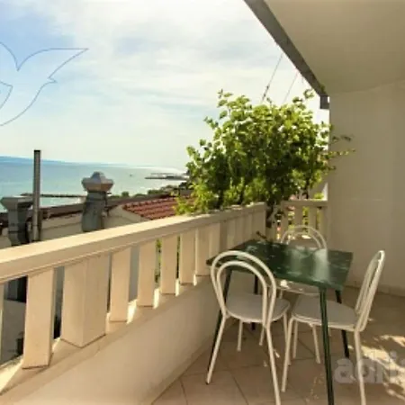 Nada - 11 Appartement *